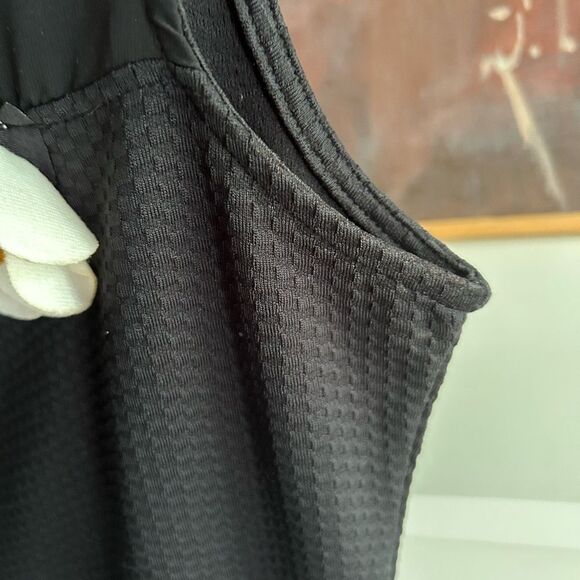 Mamatoyoe Elegant Black Tank Top with Floral Accents Small - Picture 6 of 16